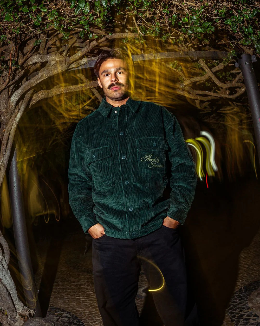Veste "Looks Like Sherpa" en velours côtelé vert doublée sherpa - Ementa