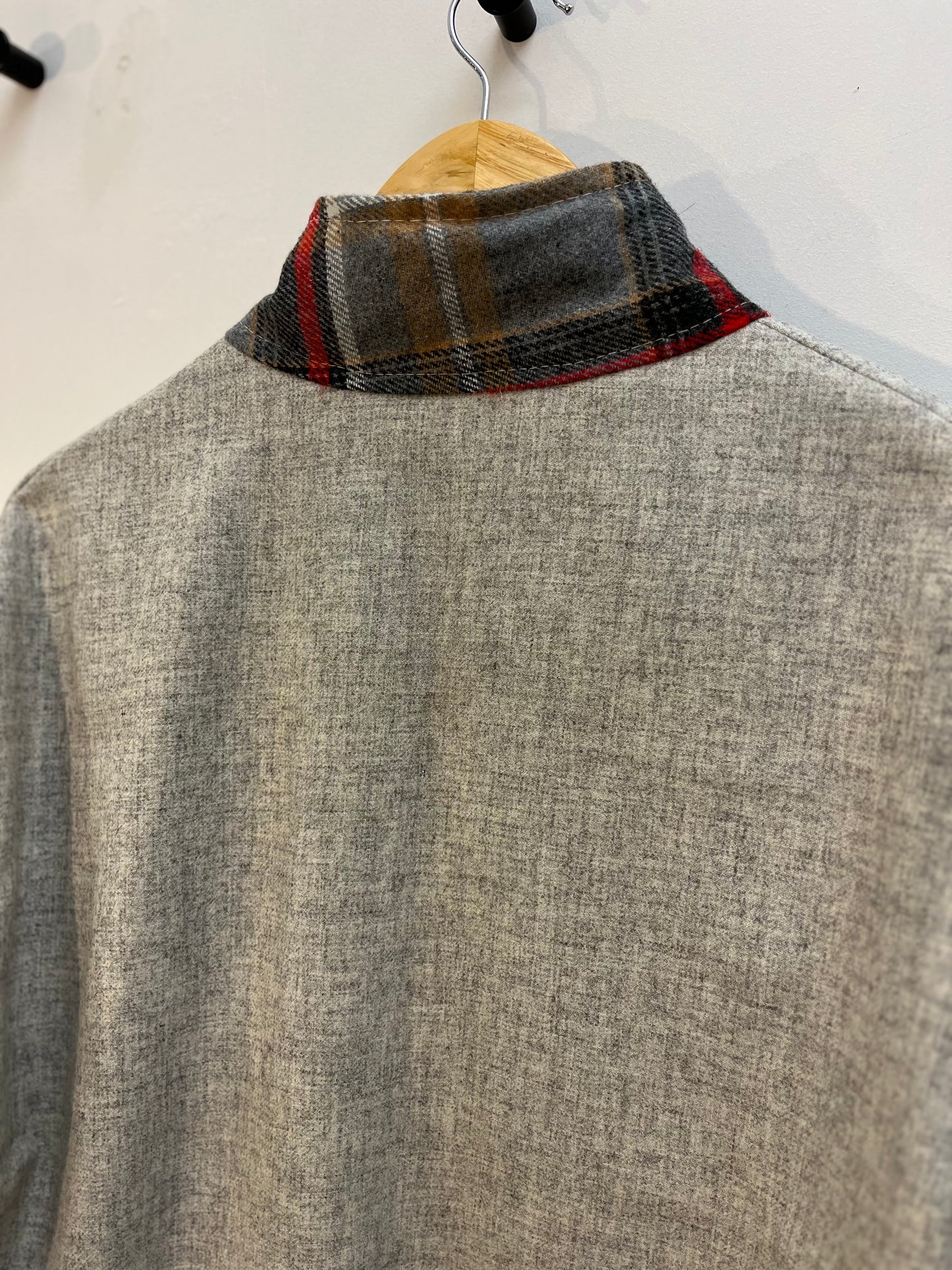 Veste upcyclée en laine Gris/Rouge - FromStuff