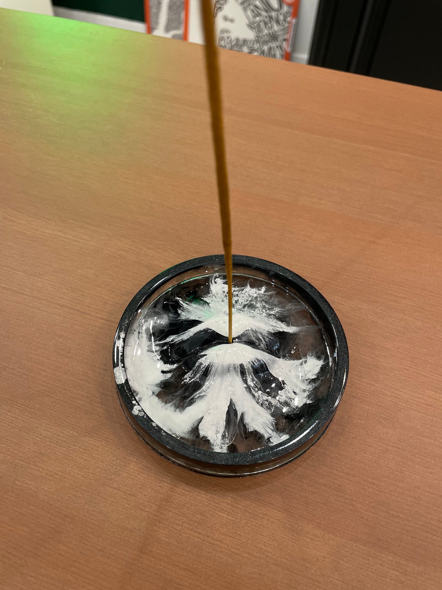 Support artisanal pour encens KG