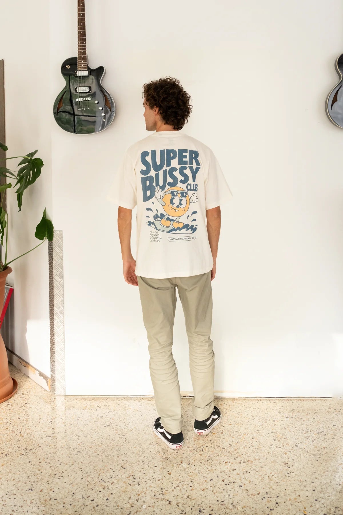 T-shirt Super Bussy Delivery – Nostalgic Apparel