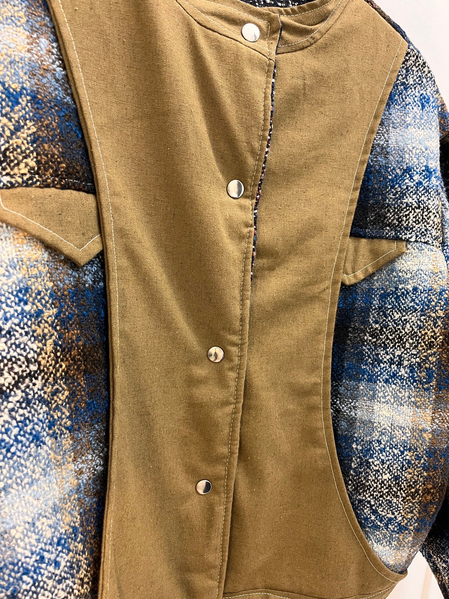 Veste upcyclée réversible en tweed bleu/lainage à carreaux- FromStuff