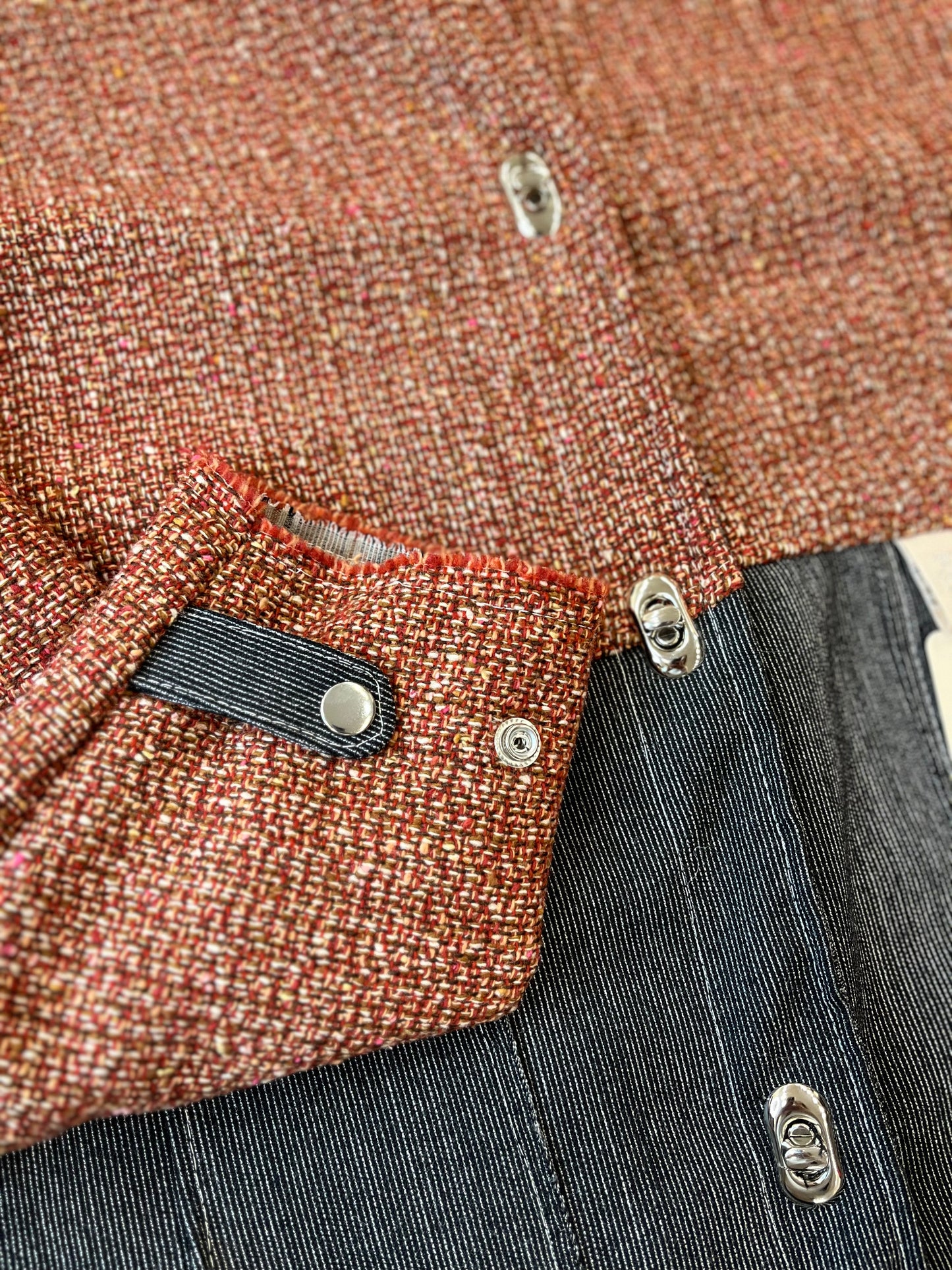 Veste upcyclée en tweed Orange/Jean - FromStuff