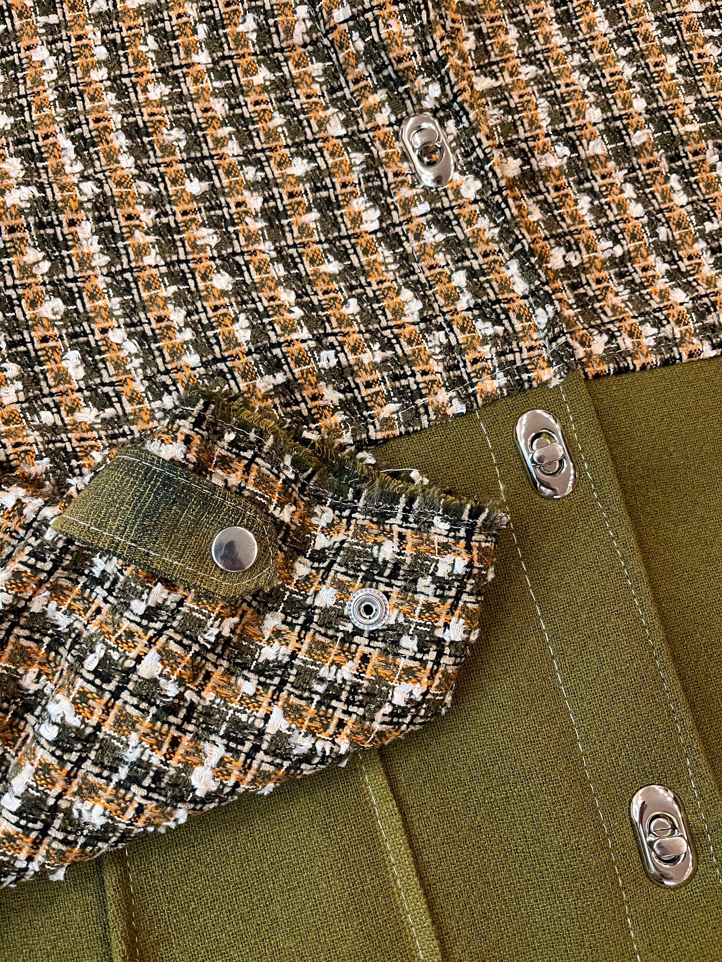 Veste upcyclée en tweed à carreaux Orange/Olive- FromStuff
