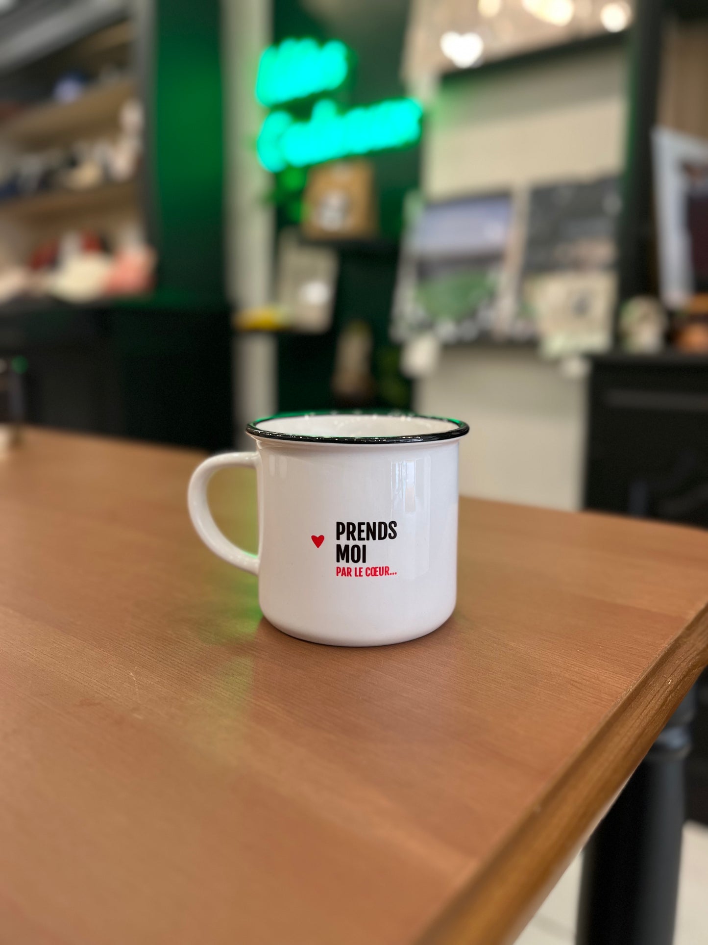 Tasse en céramique « Prends moi par le coeur » Bibiche Fait Son Cirque
