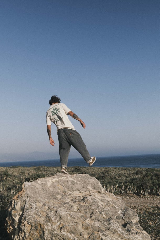 T-shirt Comfortably Stoned - Surf Inc